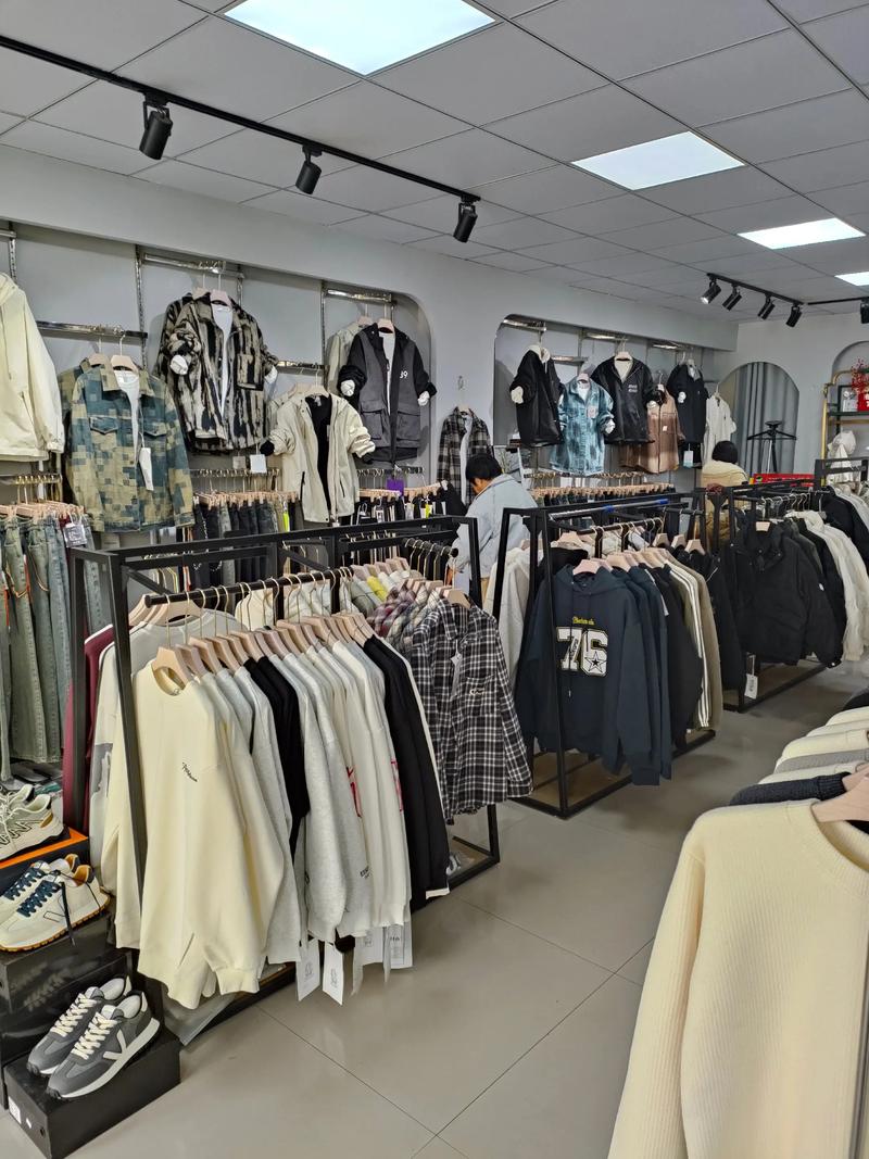 晋江西滨服装店
